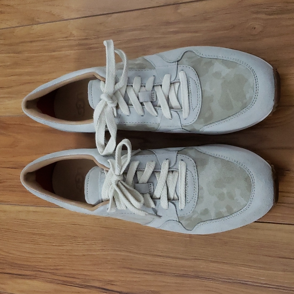 UGG Men's Trigo Light Beige Suede Camo Sneaker